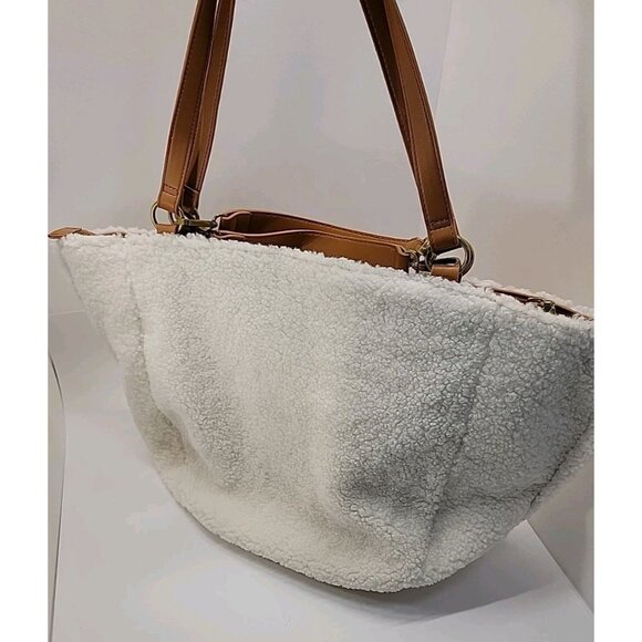 ANTHROPOLOGIE Tote Zip Purse Cream Sherpa Bag Tan Adjustable Straps & Pocket NWT - Picture 2 of 15